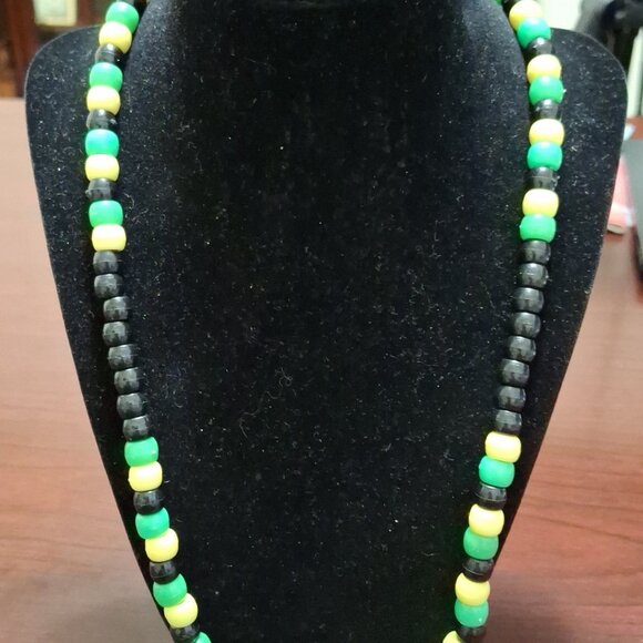 NECKLACE - Picture 1 of 4